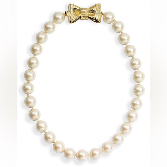 Kate Spade All Wrapped Up in Pearl's Necklace - Picture 2 of 7